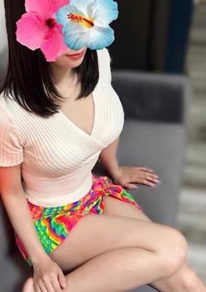 名嘉山れみ