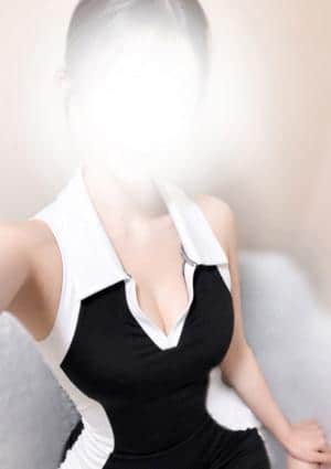 花井ゆい