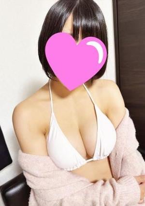 新人・ななみ