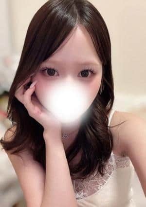 安達 ゆな