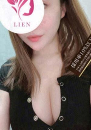 白桃 さえこ