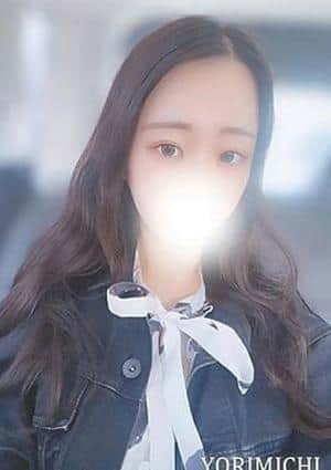 七森ゆあ