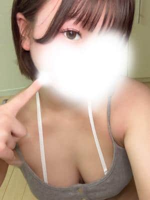 露晴もえ