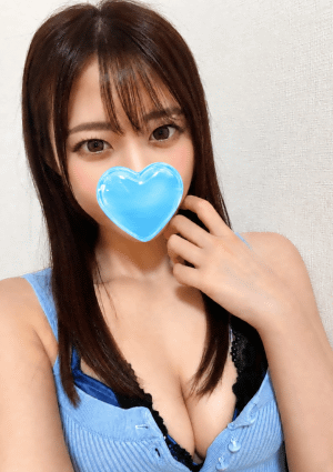 新人 RIHO