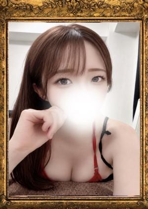 愛沢みこ