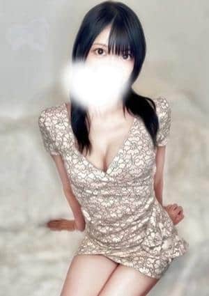 安達 ひなた