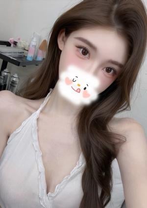 新人えみ