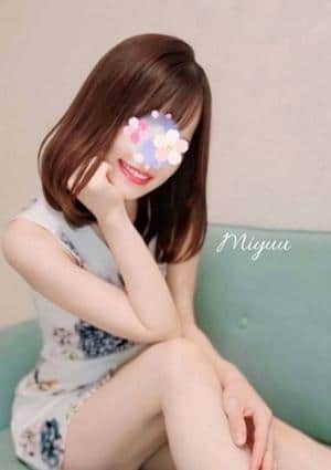 安座間みゆう