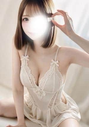 紗藤えま