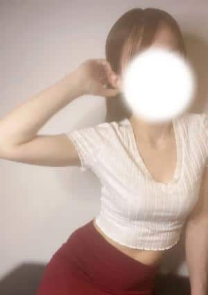 芹沢ももの