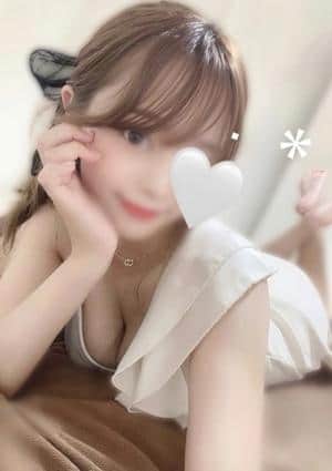 水月ひな