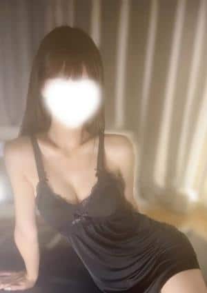 東雲かれん