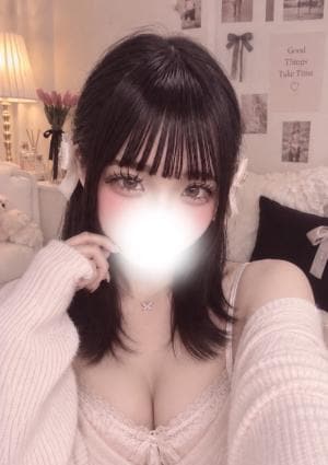恋羽みるく