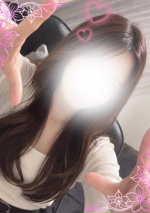 唯波りさ