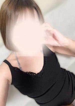 伊東なぎ