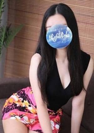 白咲ひとみ