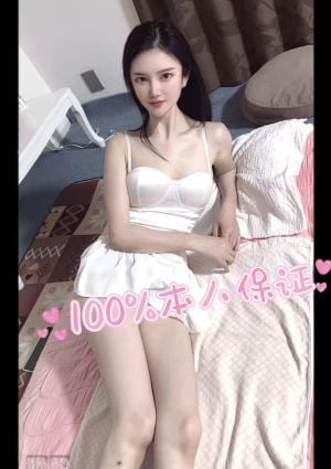 10月2日新人入店 さゆりちゃん 22歳、160cm 44k