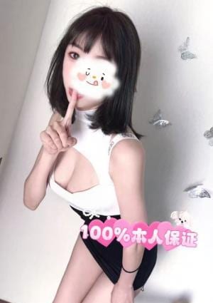 10月8日新人入店 ななちゃん 24歳、165cm 48kg