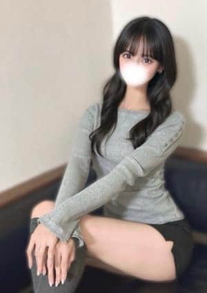 皇しほ