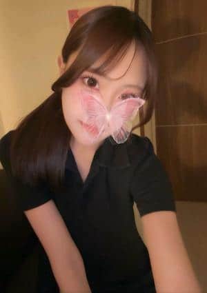春瀬にこ