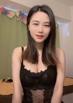 新人ゆいちゃん