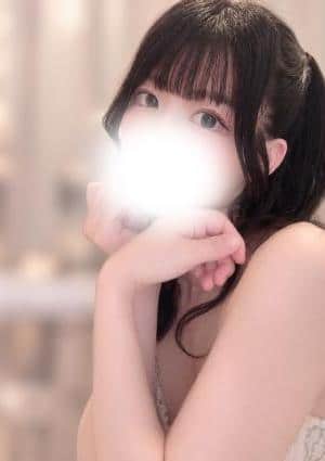 優木まこ